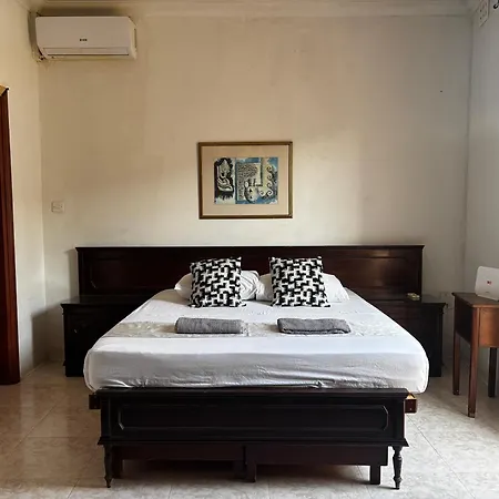 Spacious Private - Shared Bathroom Gazde/Camere de închiriat *